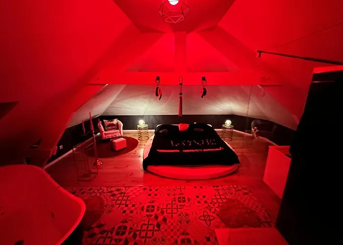 Redroom