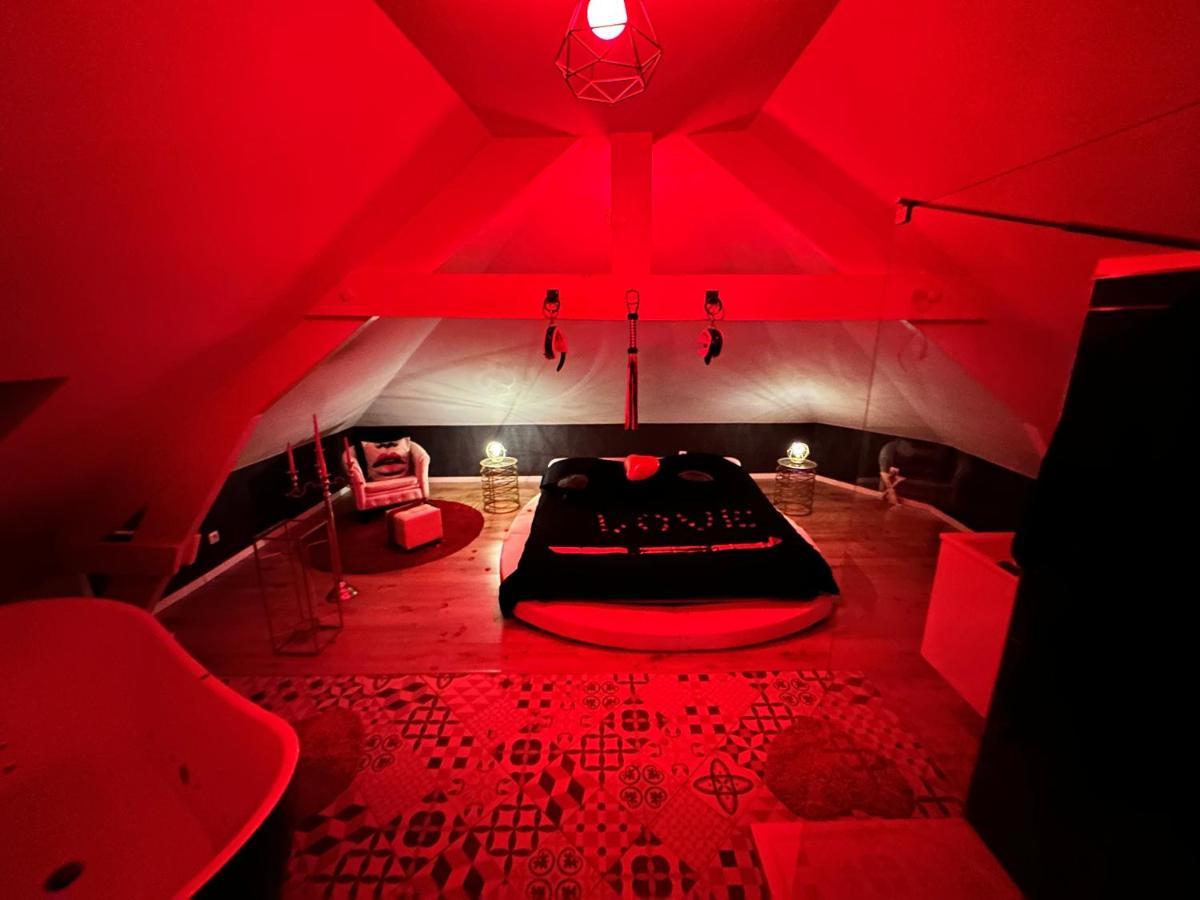 Redroom Loveroom Privative Insolite Theme 50 Nuances De Grey Hotel *